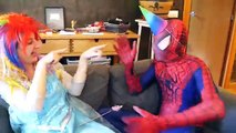 Spiderman Hipnotizado w/ Rosa Spidergirl vs Maléfica, Joker en la Vida Real! Superhéroe ft Fr