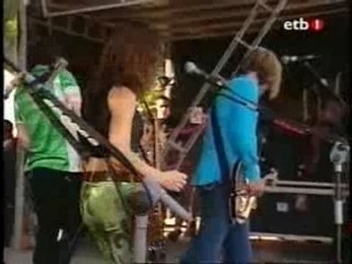 Sheryl Crow - "Sweet Rosalyn" (live)