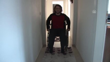 Yaşadığı Sıkıntılar Hayata Olan Inancını Kaybettirmedi