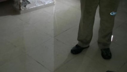 Mobilya Mağazasını Su Bastı