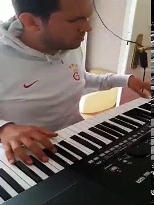 Eren-. BU ADAM BENİM BABAM  Pa300 korg