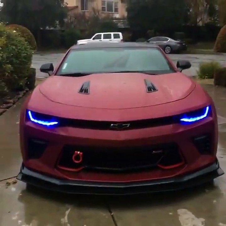 Modifiyeli Chevrolet Camaro