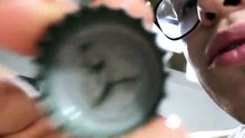 Une souris morte dans son Coca