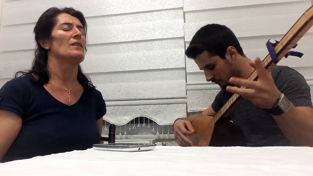 Ferhat Sakız & Gülcan Sakız - Elde Düğün Bayram Benim Neyime