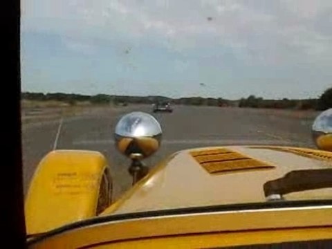 Tour de circuit Lotus a Hethel en Caterham