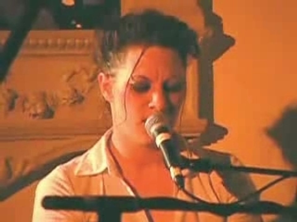 Amanda Palmer - I will follow you