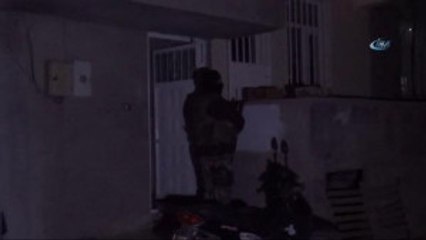 Terörden Aranan Şahıs Kovalamaca Sonucu Yakalandı