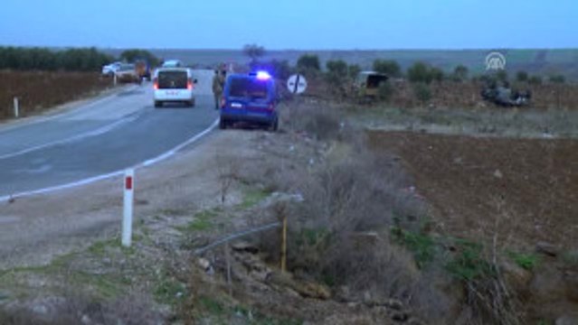 Askeri Araç Şarampole Devrildi: 3 Asker Yaralı