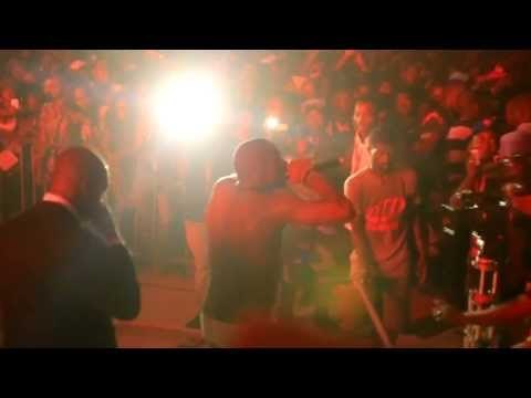 BOSS PLAYA Events: STANLEY ENOW live in Libreville Gabon