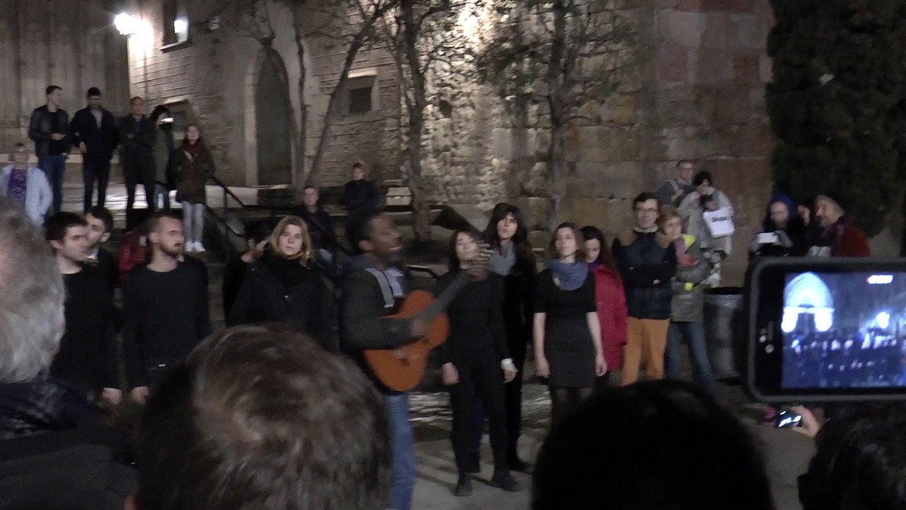 Gnarls Barkley - Crazy cover live at Pla de la Seu, Barcelona 2017