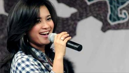 Ike Nurjanah Memandangmu