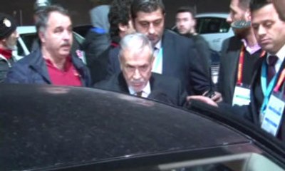 Galataaraylı Taraftarlardan Yönetime Tepki