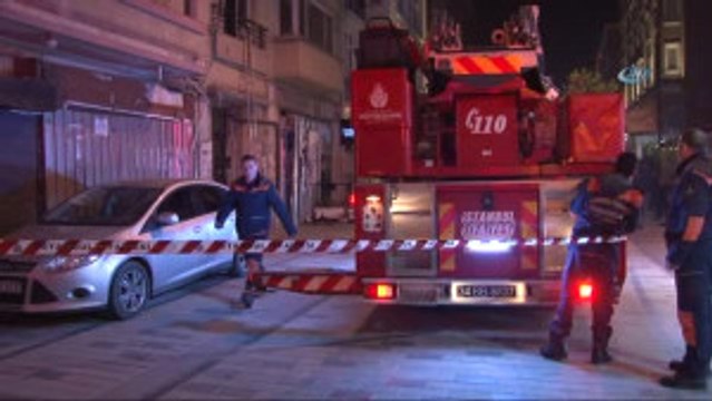Beyoğlu'nda Otel Çalışanı Çıktığı Çatıdan Apartman Boşluğuna Düşerek Hayatını Kaybetti