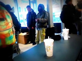 2 Girls Fighting In Mcdonalds