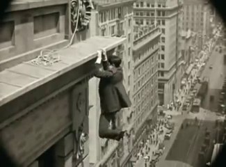 Silent Film "Safety Last" Famouse Scene