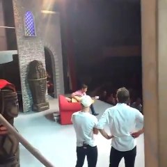 Ciro cantando "Tan Solo" en Abracadabra en la 1ra. función - 27 de Febrero