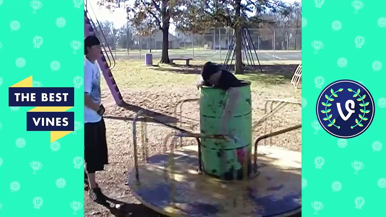 TRY NOT TO LAUGH OR GRIN Funny Fail Video Compilations-QvyMz6_u42M