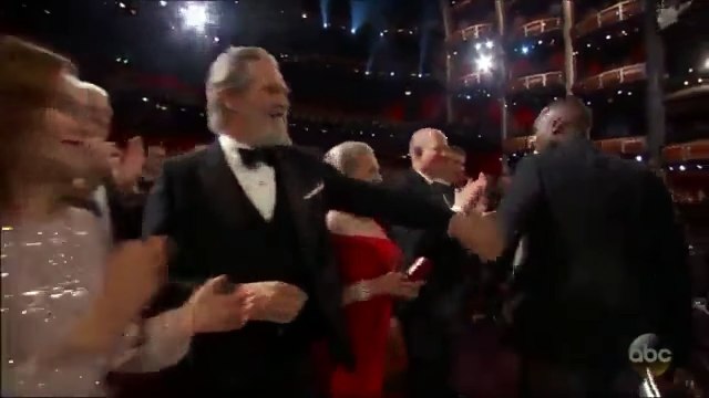 Mahershala Ali’s EMOTIONAL Oscars 2017 Speech Best Supporting Actor for 'Moonlight'