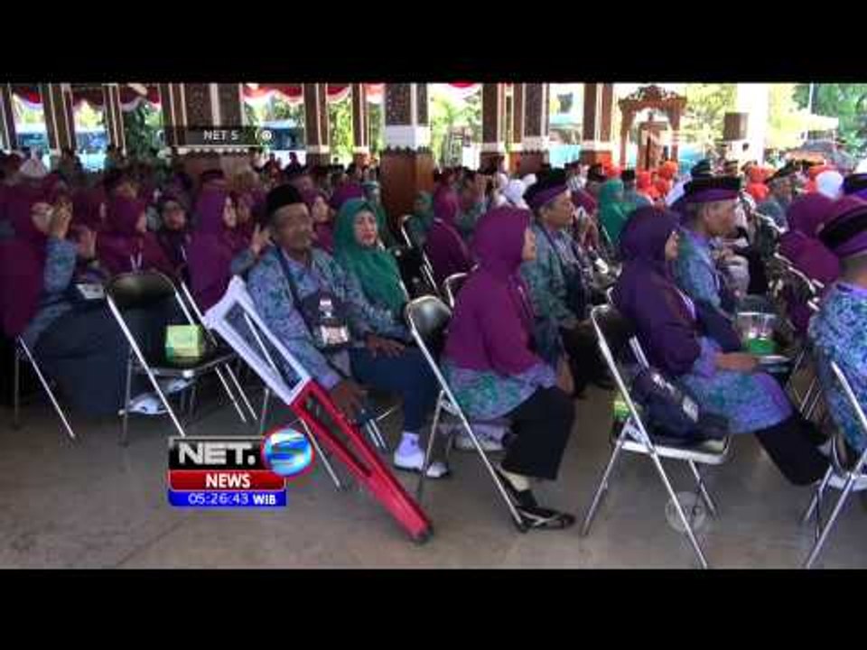 Isak Tangis Puluhan Keluarga Jelang Keberangkatan Jamaah Haji di Sidoarjo - NET5