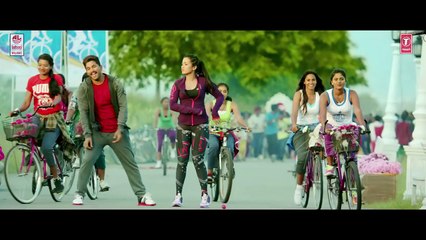 vlc-record-2016-08-24-08h35m44s-You Are My MLA Full Video Song - Sarrainodu -  Allu Arjun,Rakul Preet,Boyapati Sreenu,SS Thaman.mp4-
