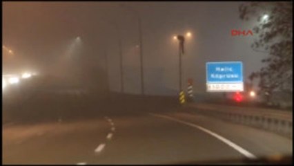 Istanbul'da Sis Sabaha Karşı Etkili Olmaya Devam Ediyor