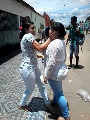 Two Lady Very Funny And Dengar Fight In Road