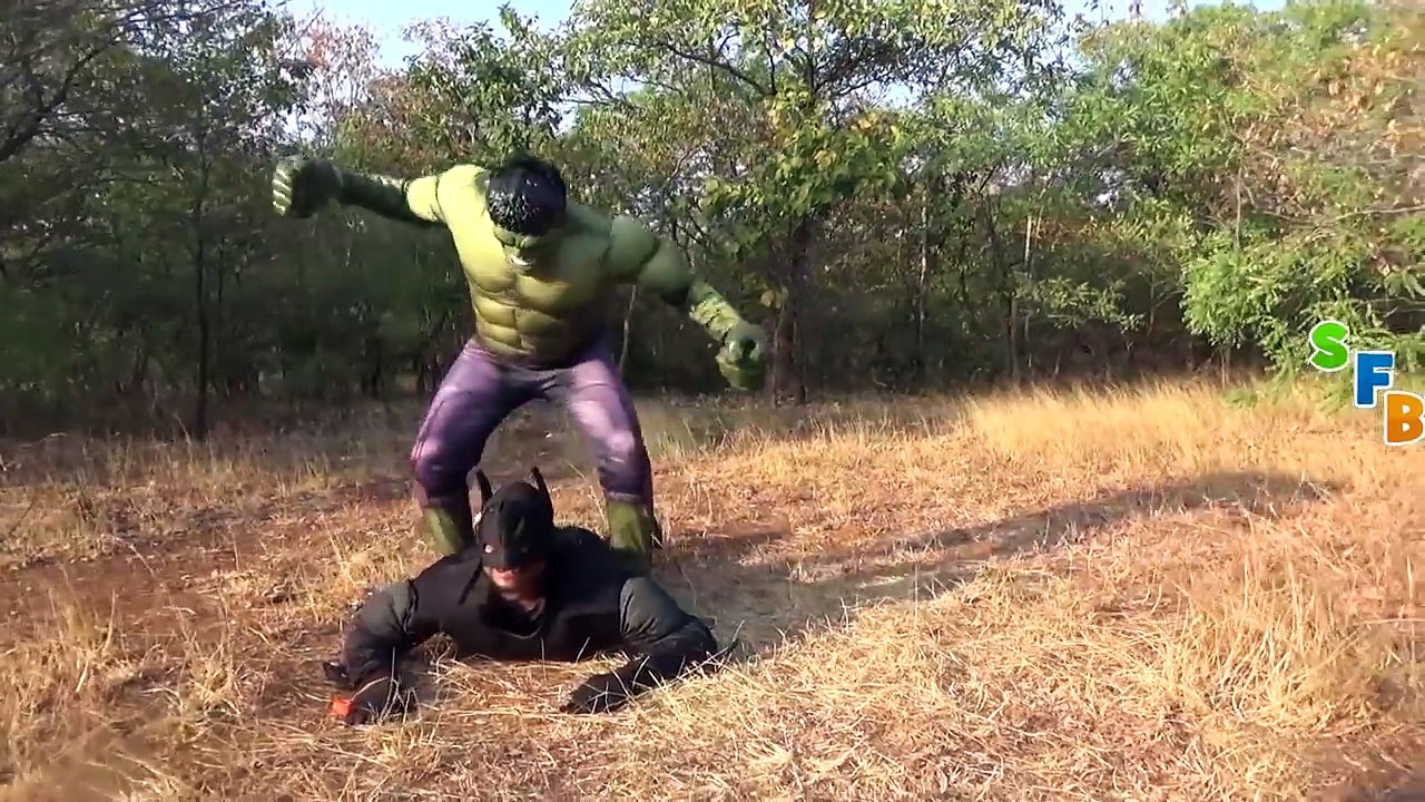 HULK VS SUPERMAN:REAL BABY SUPERHEROES FIGHT Funny Video for Kids-Superman Hulk Superheroe