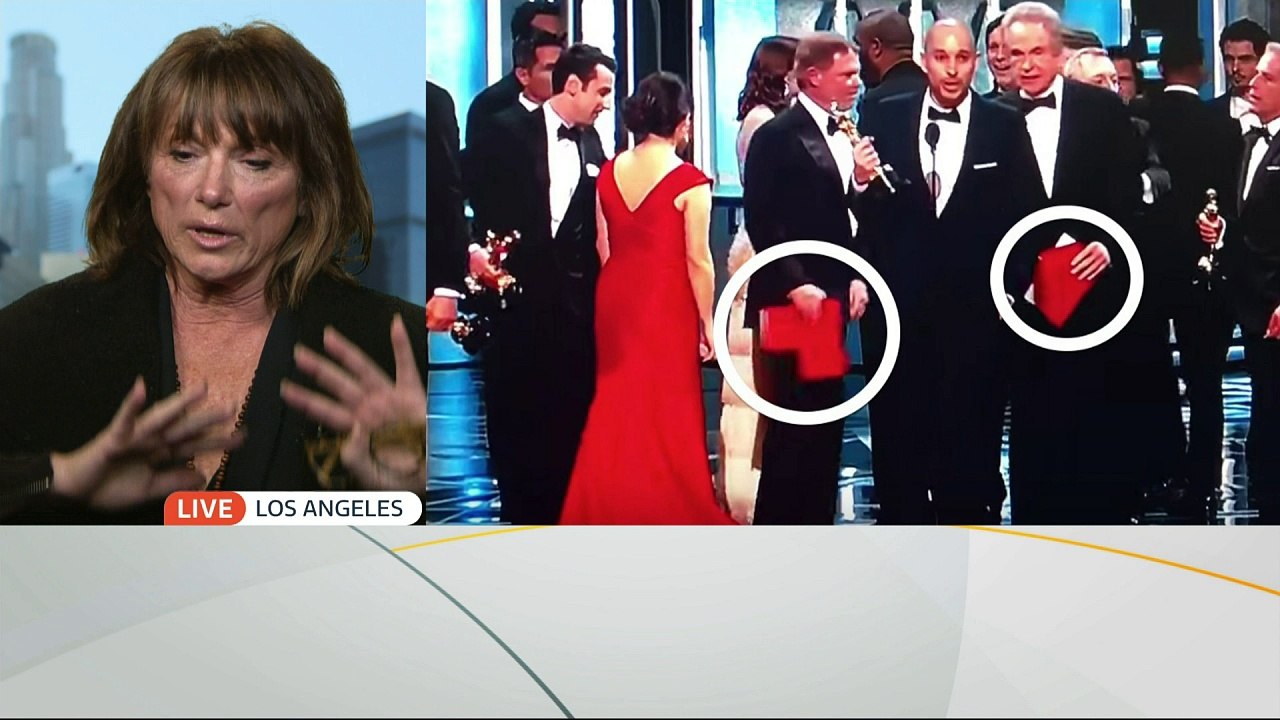 Oscars stage manager explains that mishap