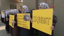 Kadıköy'de Imam Hatip Lisesi Önünde 28 Şubat Protestosu