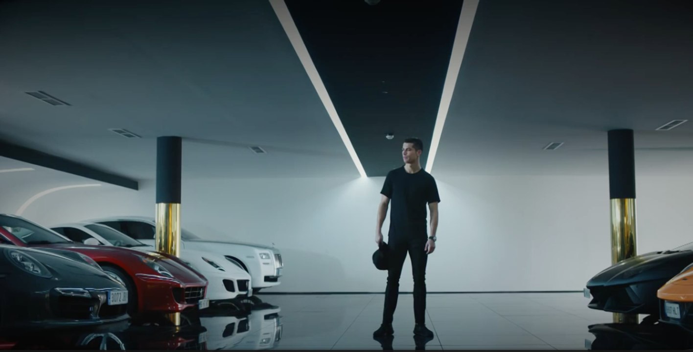 VÍDEO: Cristiano Ronaldo conoce al Bugatti Chiron