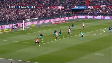 Virgule, petit pont : Eljero a mystifié le pauvre Santiago