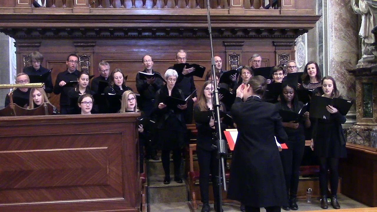 La Chorale Sainte-Julienne chante à la Basiliqu...