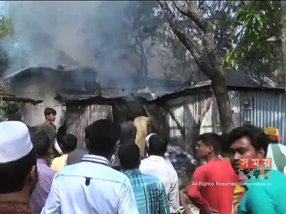 গাজীপুরে আগুনে পুড়ে গেছে ১০টি বসতঘর