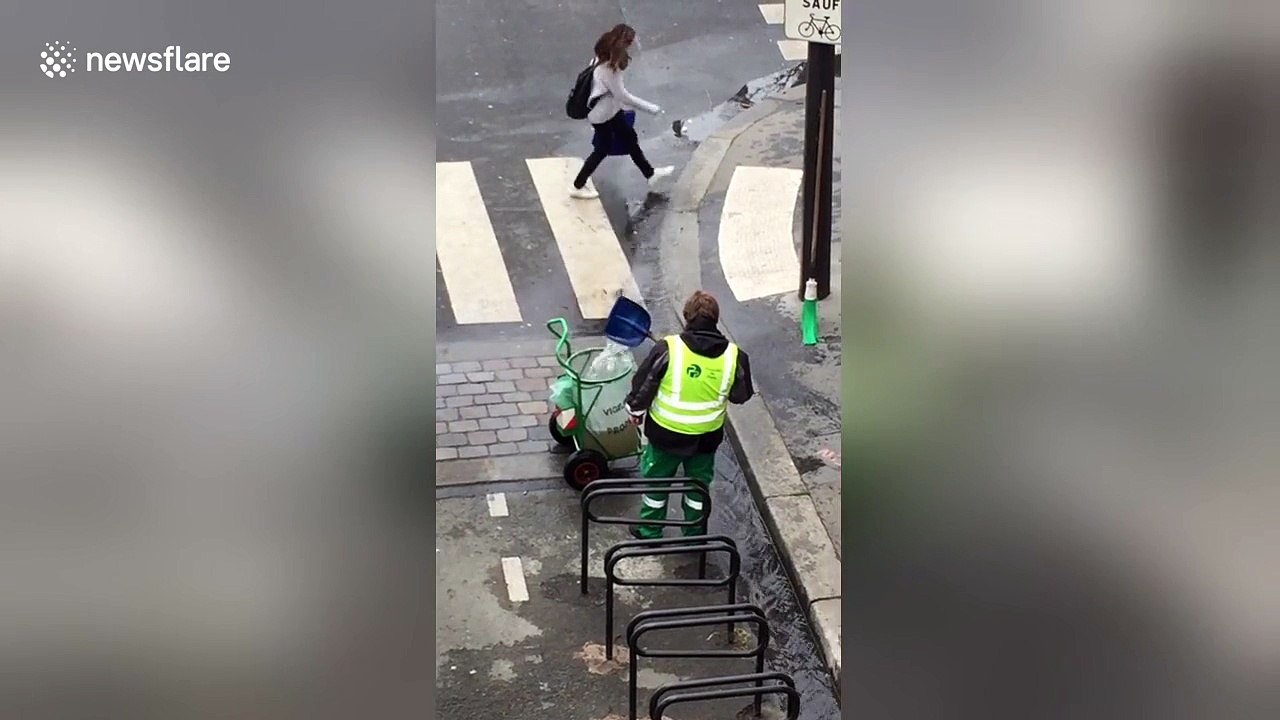 Quand tu travailles à la mairie de Paris, tu fais des trucs bizarres...