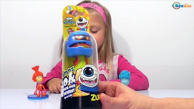 ✔ Фиксики и девочка Ярослава открывают новый набор Игрушек Прыгунов. Видео для детей ✔