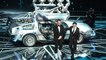 Michael J. Fox arrive sur la scène des Oscars en DeLorean !
