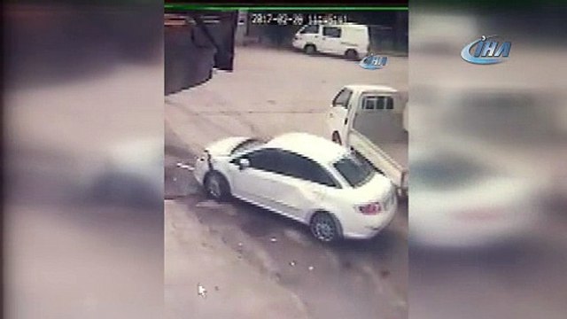 Freni boşalan kamyon dehşet saçtı: 3 yaralı