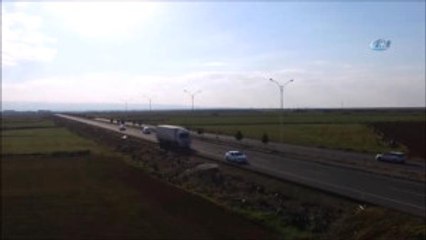 327 Bin 400 Paket Kaçak Sigaranın Ele Geçirildiği Operasyon Kamerada