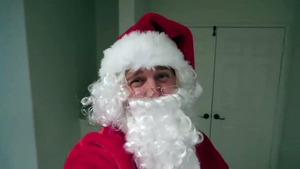 Real Life ELF ON THE SHELF vs SANTA DEST è3w