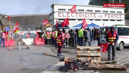 Guerlédan. Grève des salariés EDF au pied du barrage (Le Télégramme)