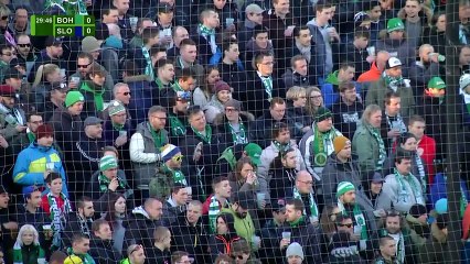 Le togolais, Francis Kone, sauve la vie du gardien adverse en plein match (Vidéo)