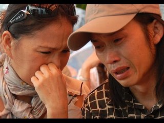 Danh hài Hoài Linh rơi nước mắt tiết lộ lý do làm việc đến “bán mạng“kiếm tiền trả nợ