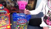 Feeding Pet Dinosaurs & Sharks Candy Gumballs from Hello Kitty Gumball Machine