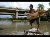 Người đàn ông ráy cá cướp cơm hà bá , Ở sông Sài Gòn - Chuyện khó tin