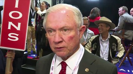 العدل الأميركية تقر باتصال الوزير بمسؤولين روس