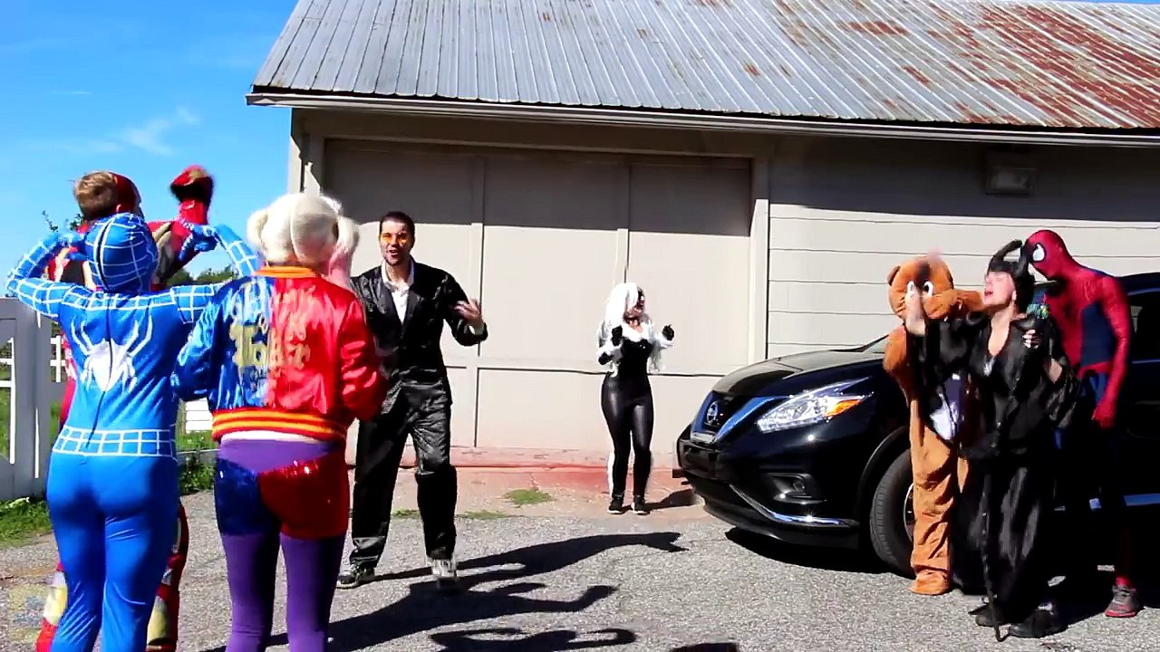 Frozen Elsa & Spiderman ROBBING A BANK?! w/ Joker Anna Car Baby Spidergirl Catwoman! Super