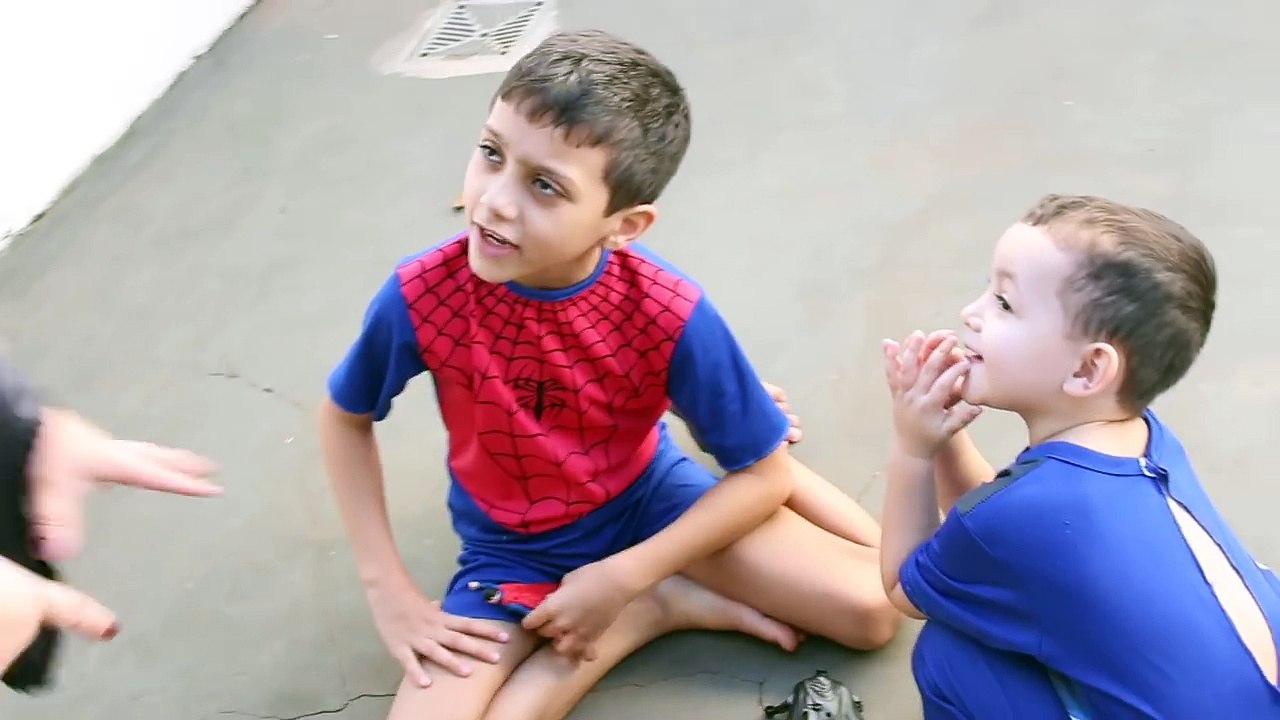 Maleficent Eats and Poop a Knife w/ Spiderman SuperHero Real Life