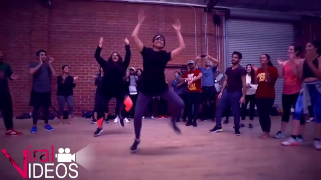 Amazing NRI Punjabi Girls UK Bhangra Viral Videos