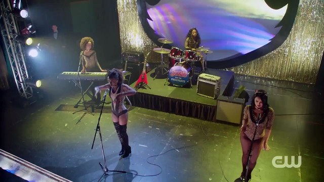 Riverdale 1x06 Sneak Peek #2 | Faster, Pussycats! Kill! Kill! (HD) Season 1 Episode 6 Sneak Peek #2