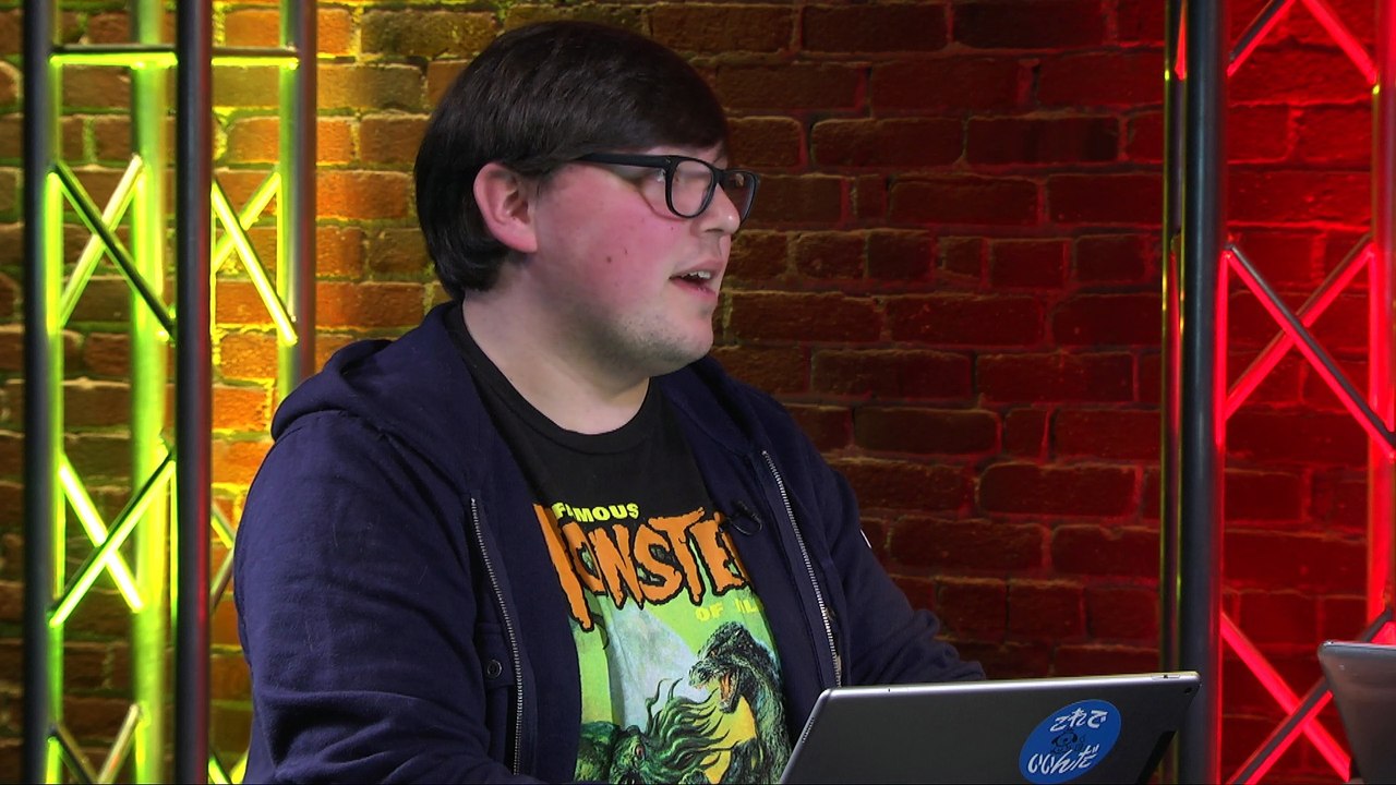 The Flash Season 3 Episode 14 "Attack on Central City" After Show